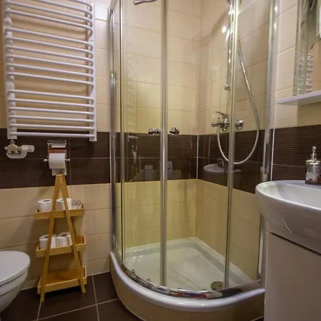 Inpoint Apartment Near Schindler Factory & Getto Memorial Apartment