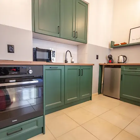 Inpoint Apartment Near Schindler Factory & Getto Memorial